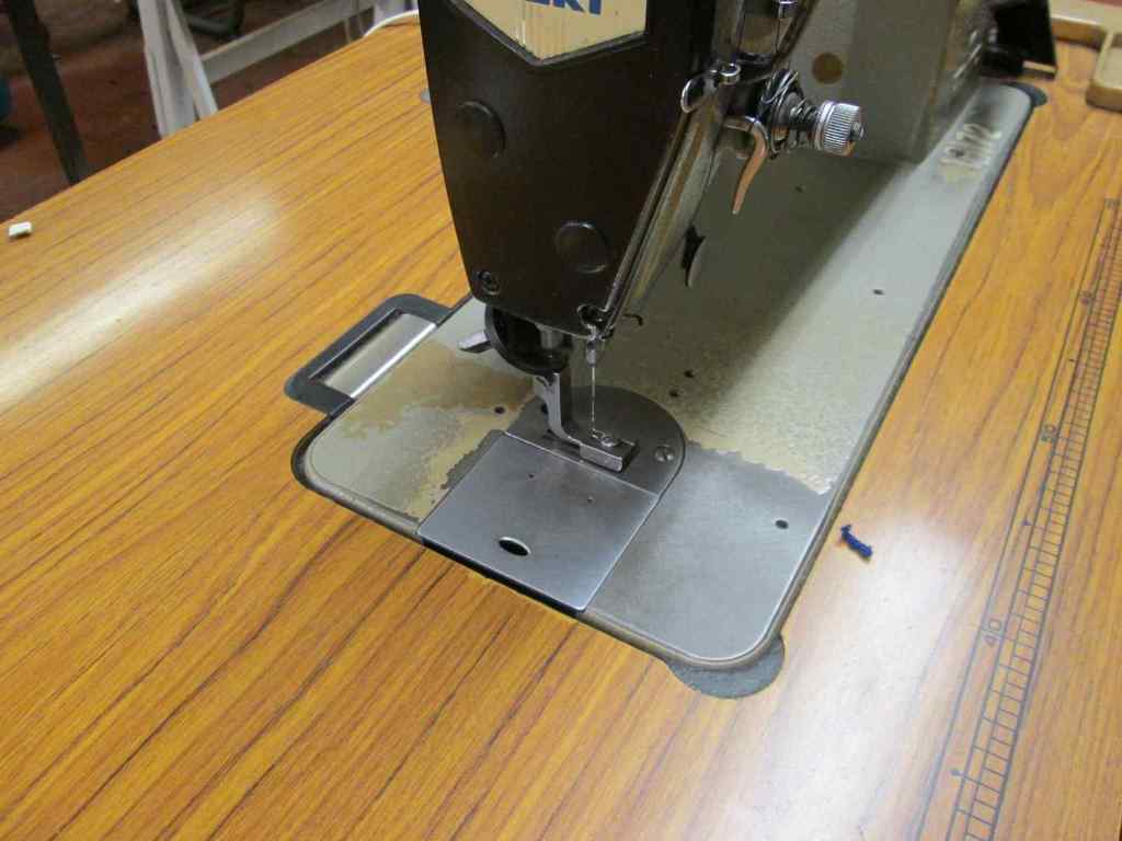 Juki 'DDL-555-4' Single Needle Lockstitch