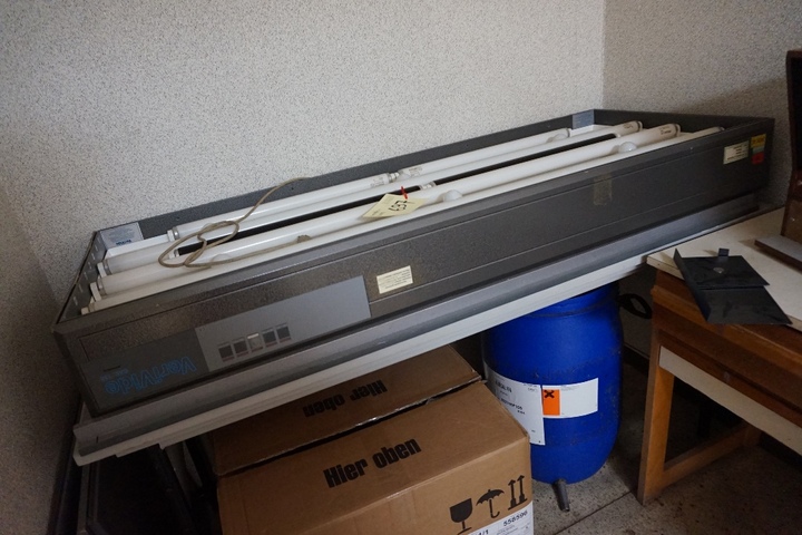 Verivide Caciso Colour Assessment Cabinet