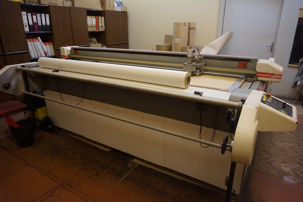 Investronica Type PP4 Cutting Machine