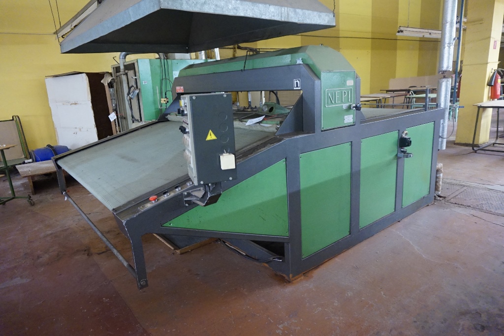 Nepi Steam Heated Conveyorised Press with 180cm x 180cm Press Head