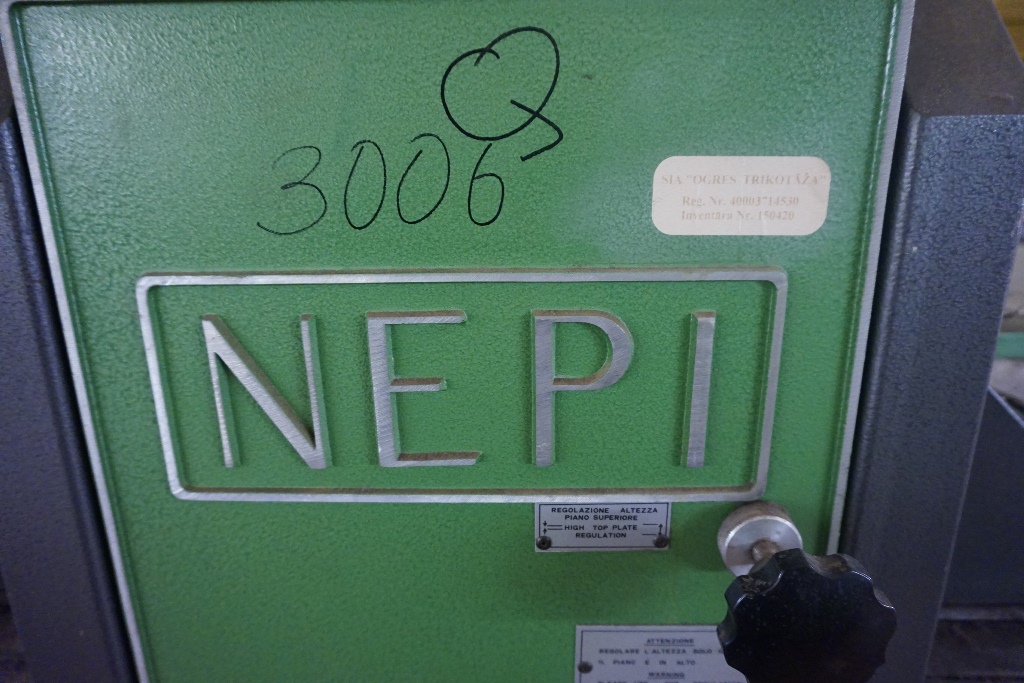 Nepi Steam Heated Conveyorised Press with 180cm x 180cm Press Head