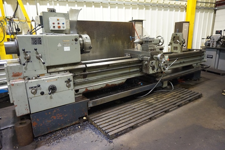 Tos SNC 63C Centre Lathe