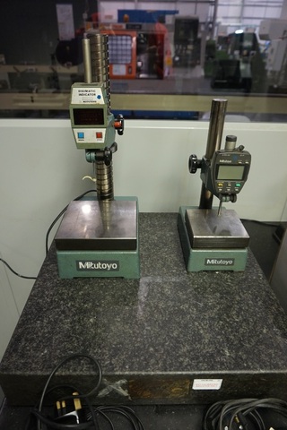 (2) Mitutoyo Digital Comparators