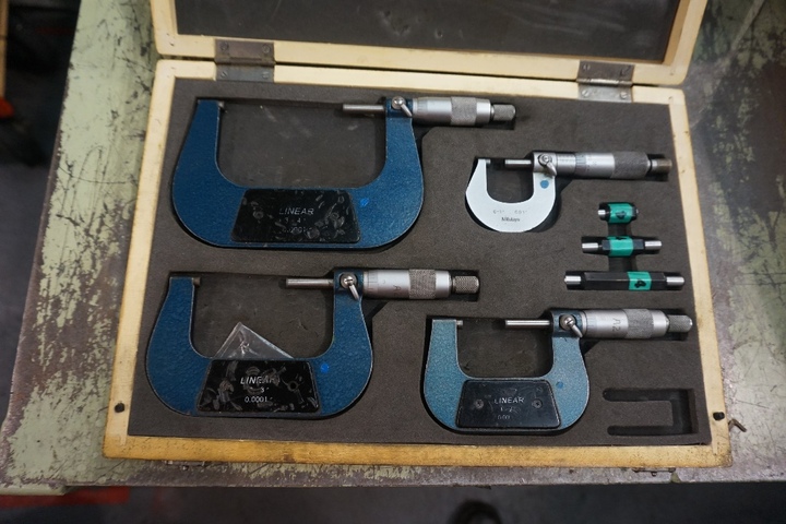 0 – 1’’, 1 – 2’’, 2- 3’’, 3 – 4’’ Micrometers