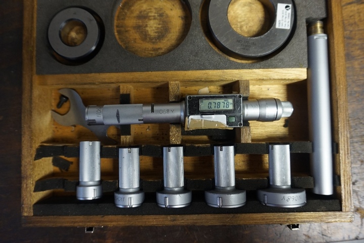 Mitutoyo 0.8’’ – 2’’ Digital Bore Micrometer