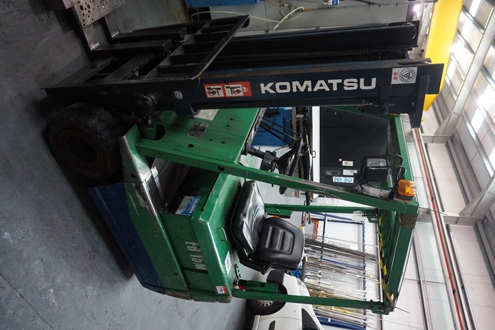 Komatsu 15 M-2 Electric FL2 Forklift with Charger