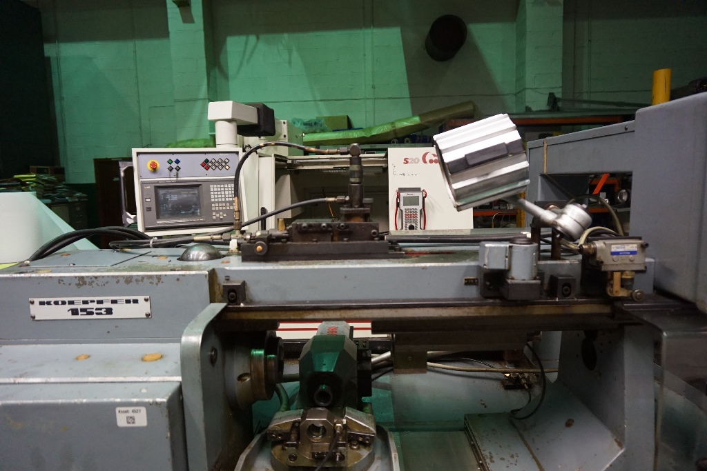 Koefpfer Type 153A Universal Gear Hobbing and Worm Milling Machine