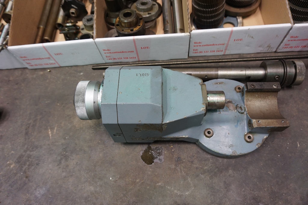 Koefpfer Type 153A Universal Gear Hobbing and Worm Milling Machine