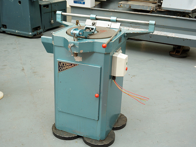 Viceroy Sharpedge 16" Wood Tool Grinder