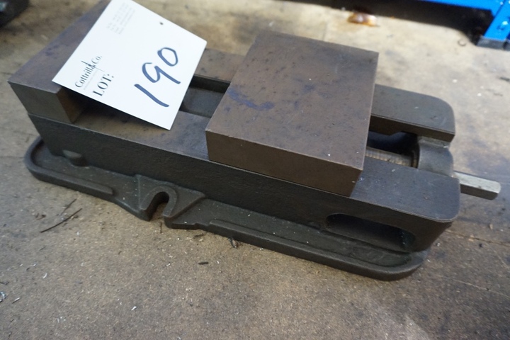 Kurt 6 inch Machine Vice