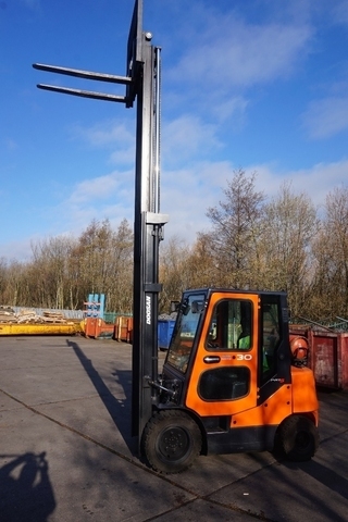 Doosan Gas Fork Lift Truck