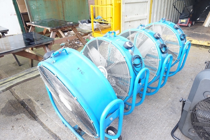 Quantity of Mobile Clarke Air Fans