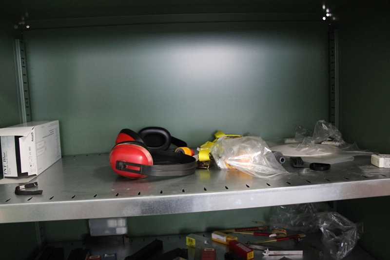 (2) Cabinets with Saper Parts suitable for Gildemeister