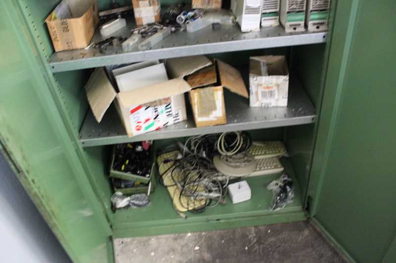 (2) Cabinets with Saper Parts suitable for Gildemeister