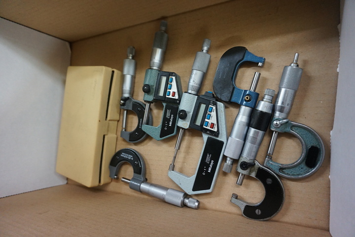 Set of Metric Micrometers