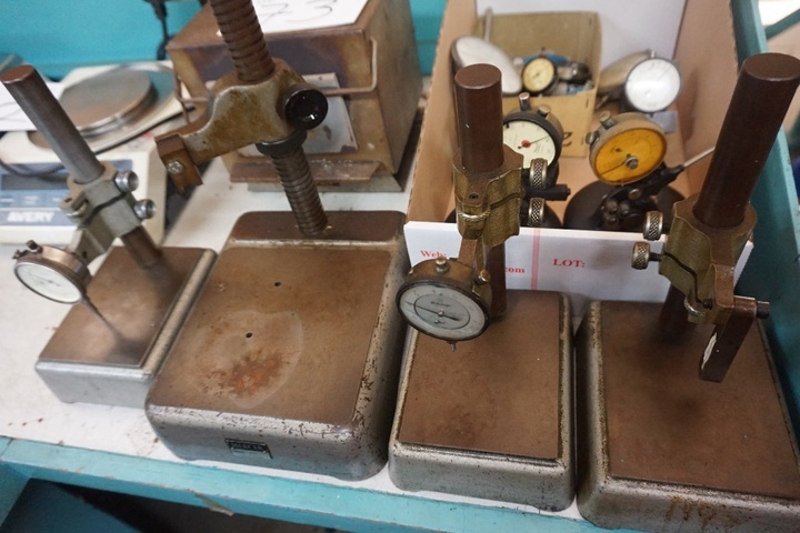 Set of DDI Gauges with Stands