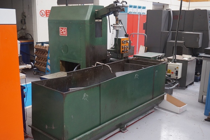 Delepena Honing Machine