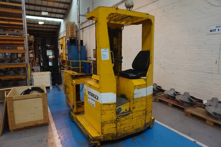 Rotareach Model RR Narrow Isle Lift Truck