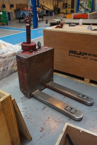 Electric Pedestrian Fork Lift Truck