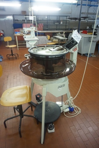 Exacta Classe 654 20 Gauge Linking Machine