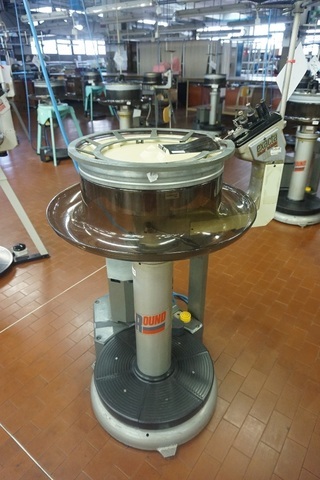 Exacta Go Round 16 Gauge Linking Machine