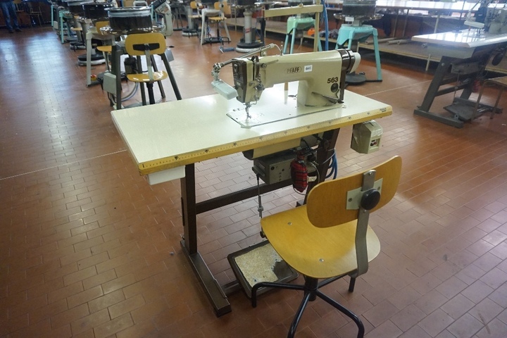 Pfaff Model 563-900-57 Sewing Machine