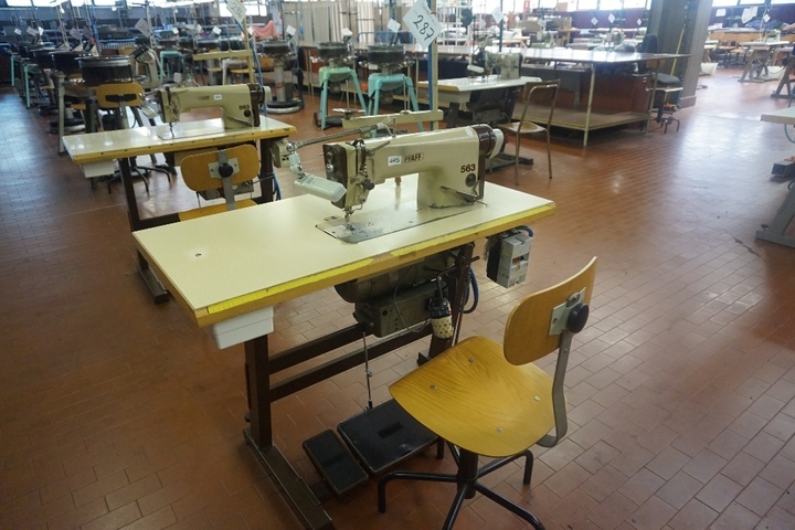 Pfaff Model 563-900-57 Sewing Machine