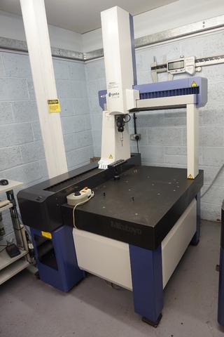 Mitutoyo Crysta Apex C 574 Coordinate Measuring Machine