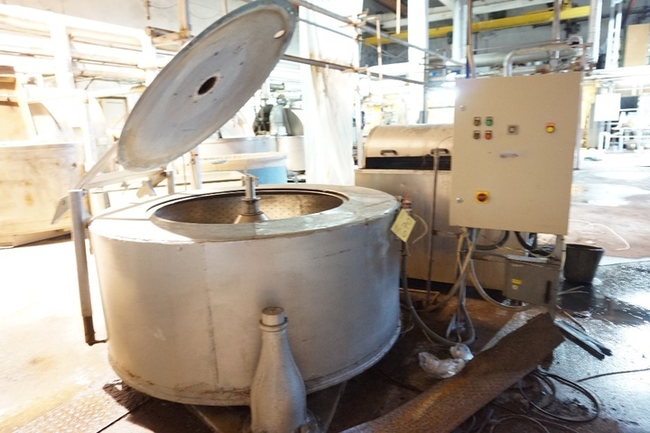 Centrifuge 1400mm Internal Dimension