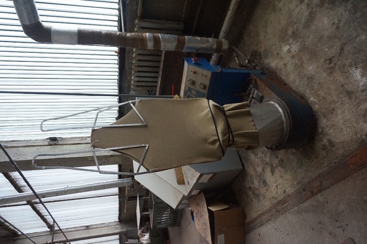 Ibis Style FM12 Formaster Steam Heated  Garment Finisher