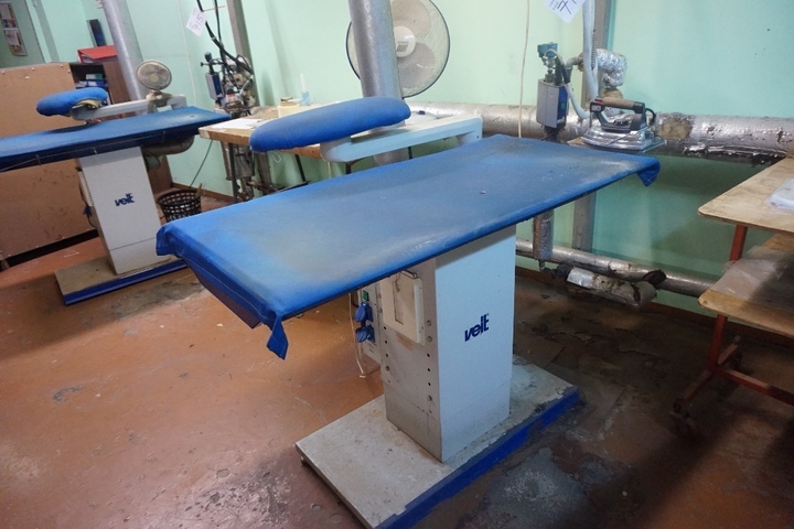 Veit '142210010' Vacuum Ironing table