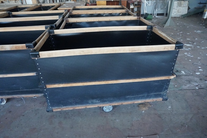 Large Qty of Basket Lining Mobile Trolleys