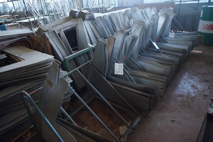 Large Qty of Aluminium Knitwear Formers