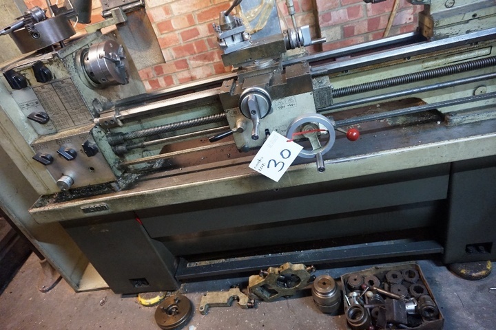 Harrison M300 Centre Lathe