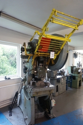 HME Inclinable 30-Ton, Adjustable Stroke Power Press