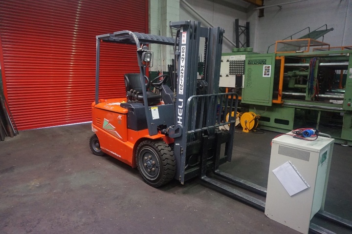 Heli AC30 Electric Fork Lift Truck