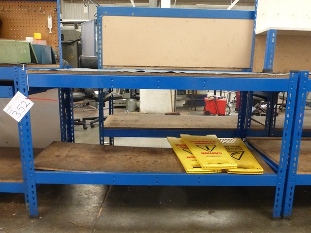 Bay of Adjustable Botless 5 Shelf Stores Racking