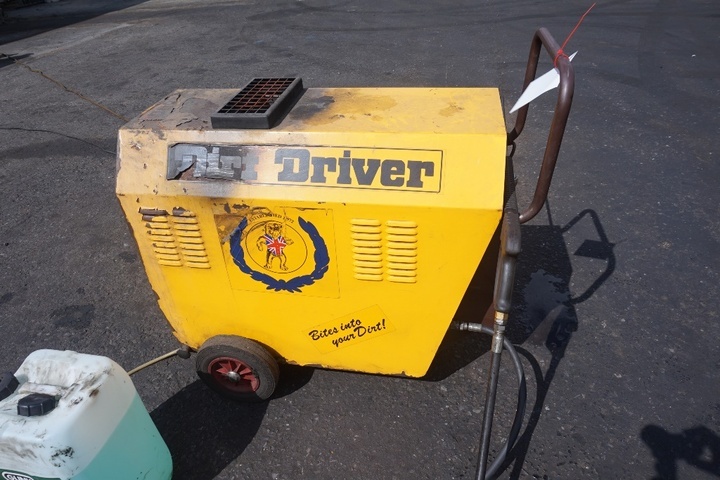 Dirt Driver Steam Cleaner