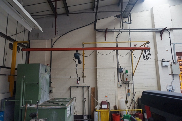 Demag 125 Small Gravity Crane