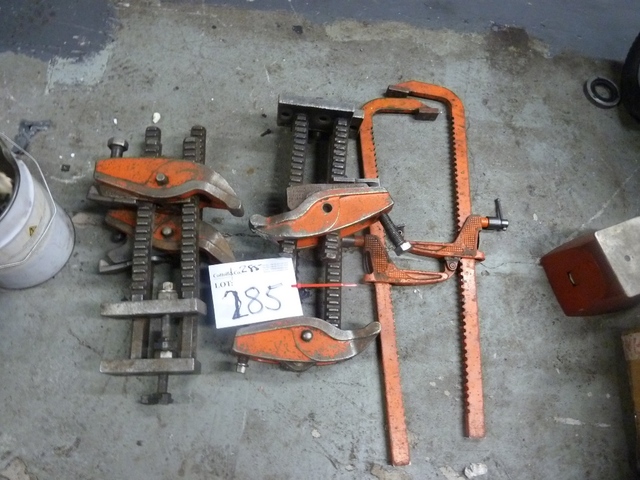 Qty Cover Clamps