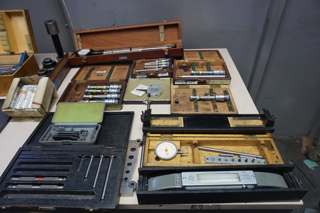 Qty of Bore Gauges, Depth Gauges and Machine Level
