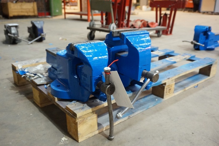 Qty (1) 6” Vice & (1) 5” Vice