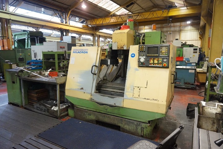 Cincinnati Milacron Vertical Machining Centre