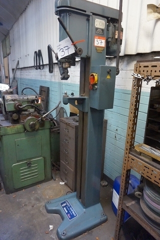 Jones & Shipman 1600 Centre Grinder