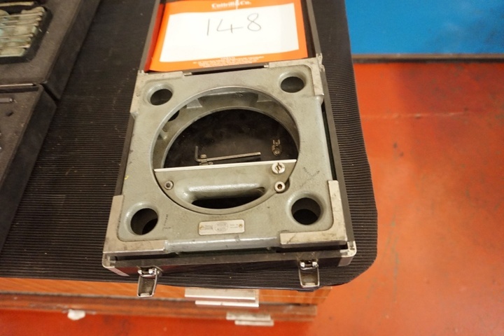 Hilgar Watts Precision Level