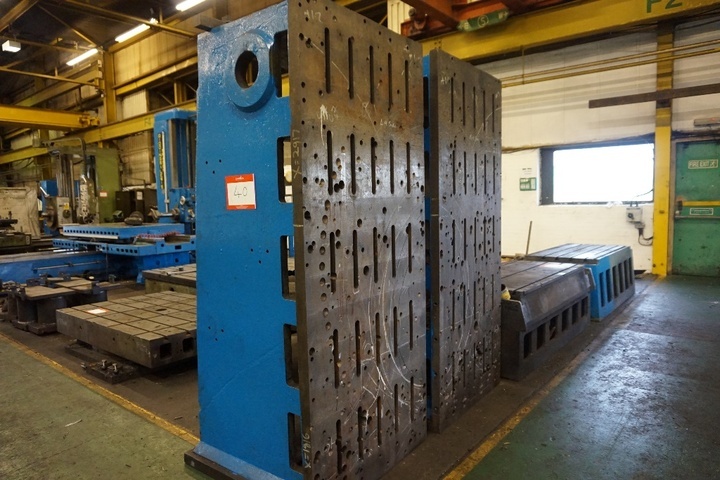 (2) Steel Angle Plates 935 x 2145 x 915mm