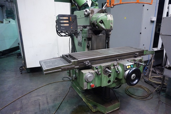Huron Milling Machine Type J2