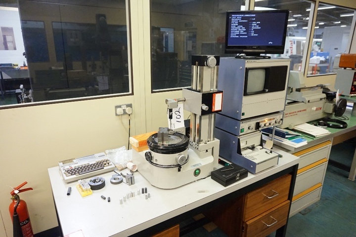 Taylor Hobson Talyrond 200 112/1333-928A Roundness and Straightness Measuring  Instruments