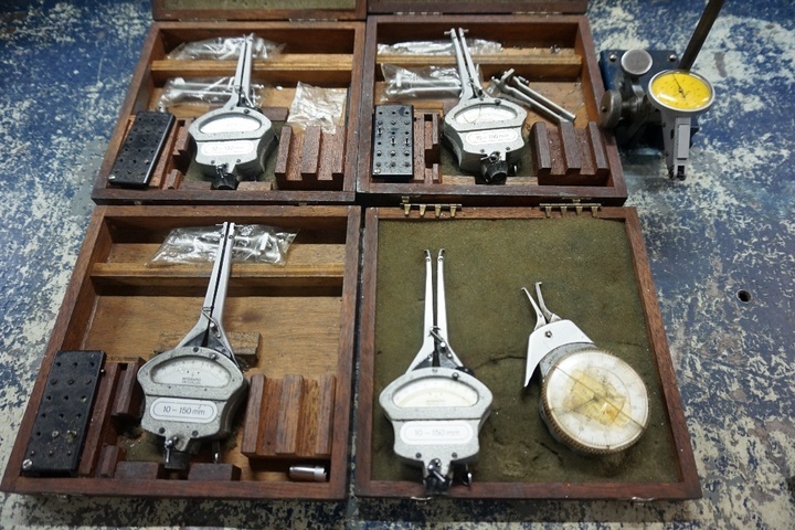 (3) Various Interapid Indicators Gauges