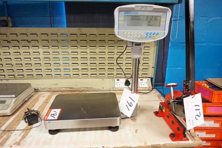 AE Adam GBC 32 Digital Bench Top Counting Platform Scales 32kg x 0.001kg